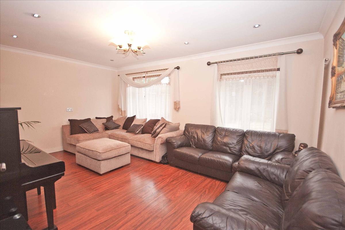 Property Imagea9c90137-5dcd-474c-bfc1-7cf3bf6092e8