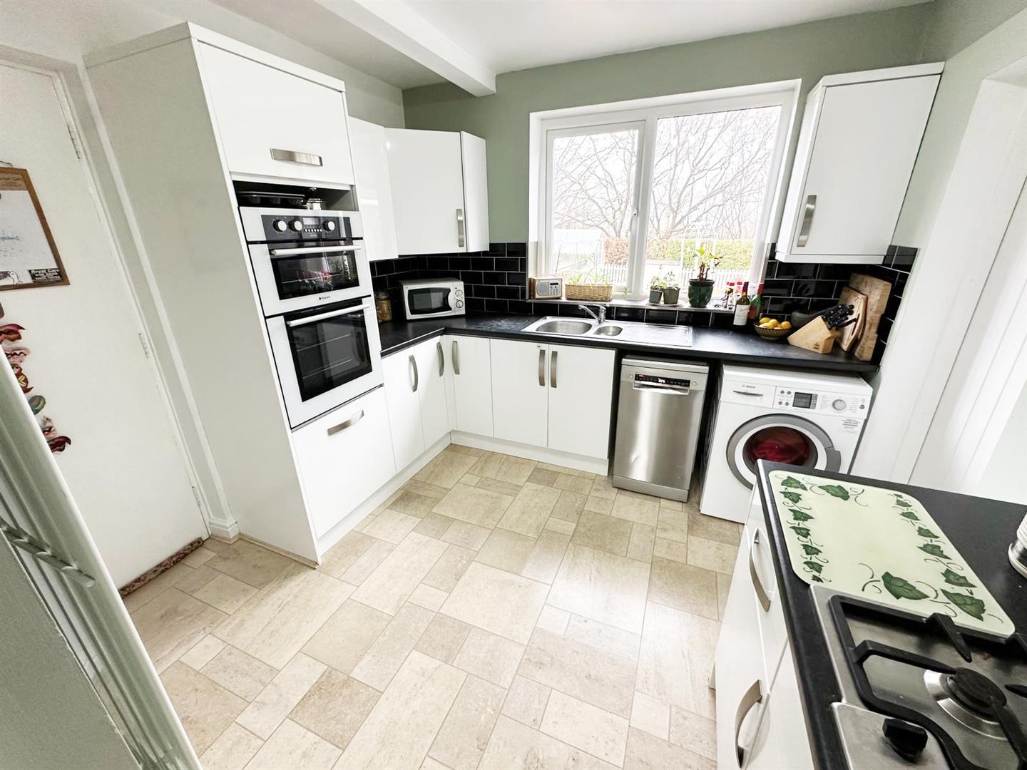 Property Imageaa9e39e6-60c8-4b1e-92de-4603d90a10b3
