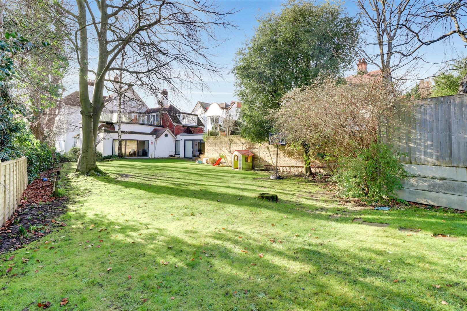 Property Imageab08e012-8fae-4a51-a69d-3ebda5443df6