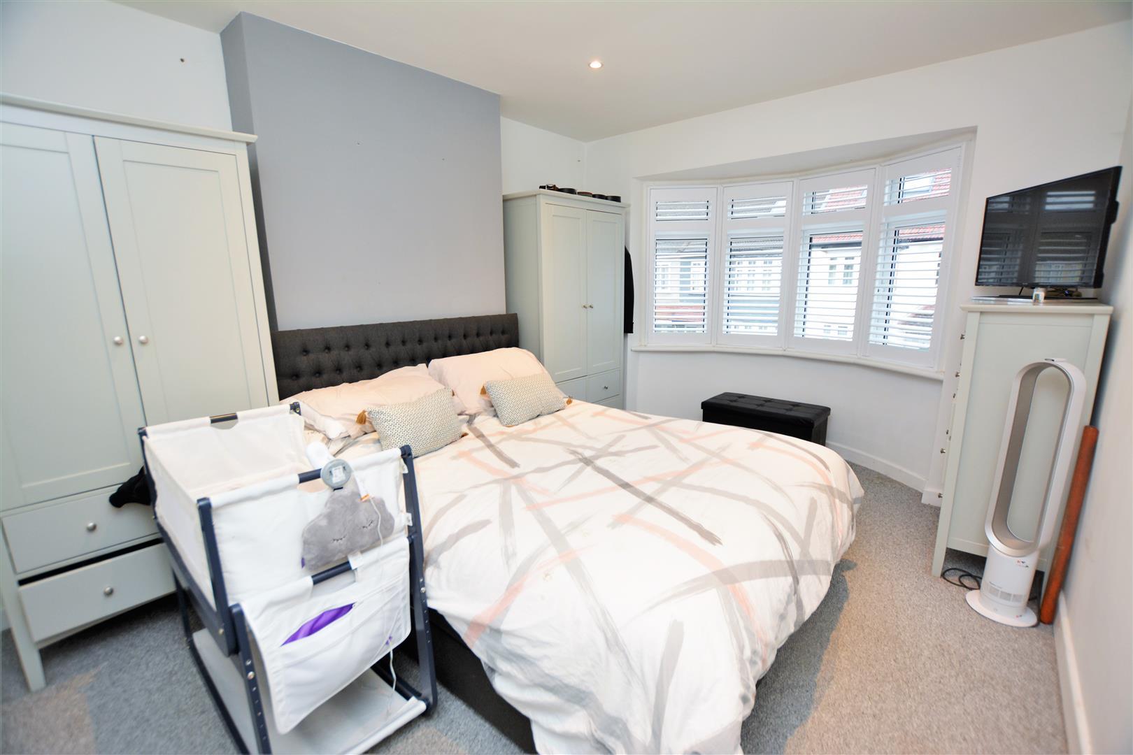 3 bedroom terraced house for sale in Ashtree Avenue, Mitcham, CR4