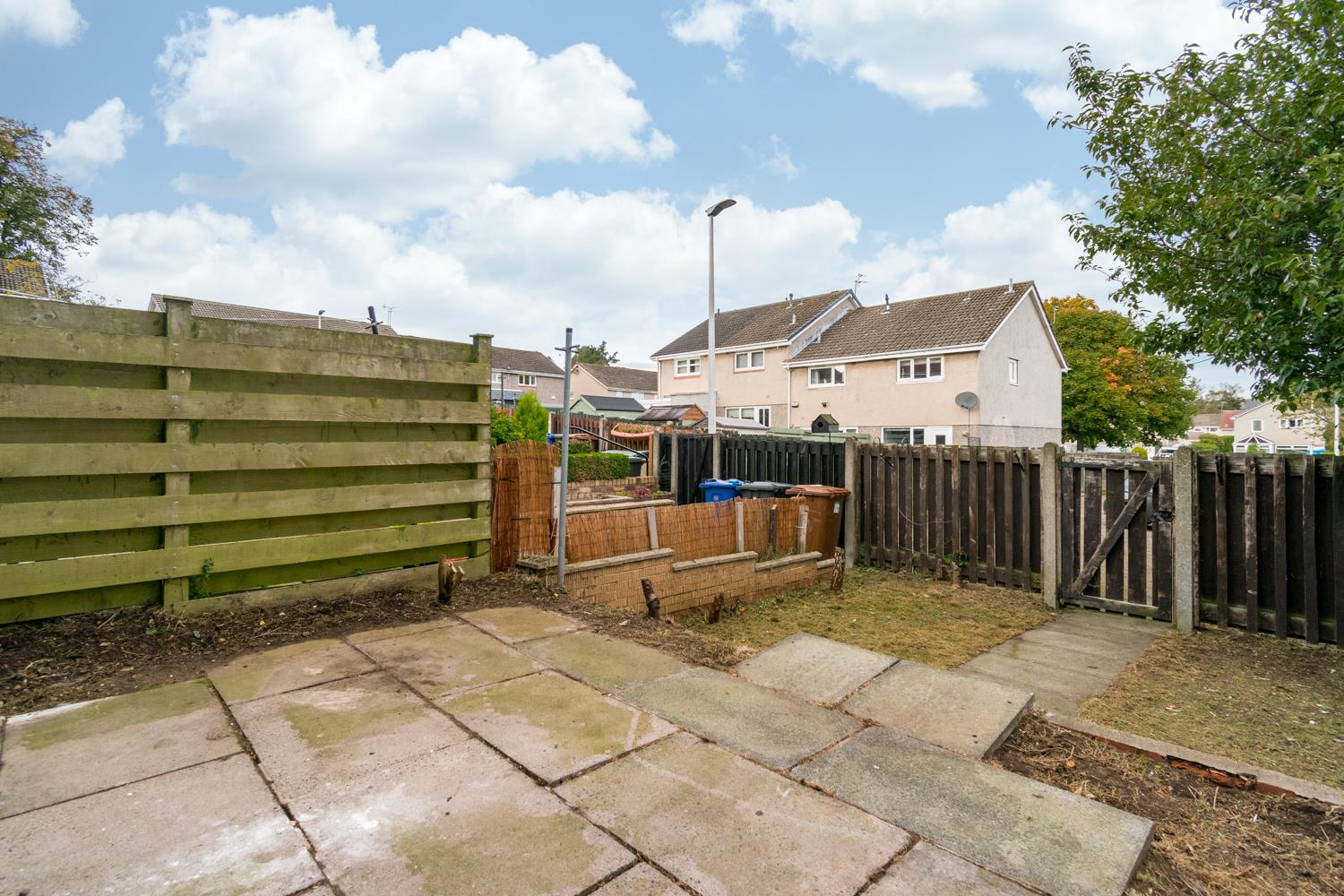 2 bedroom end of terrace house for sale in 38 Mayshade Road, Loanhead
