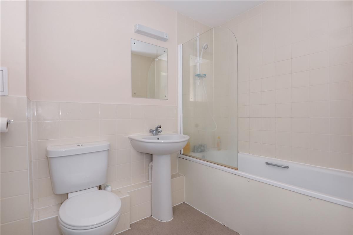 1 bedroom flat for sale in Academia Way, Tottenham, N17 | Knights ...