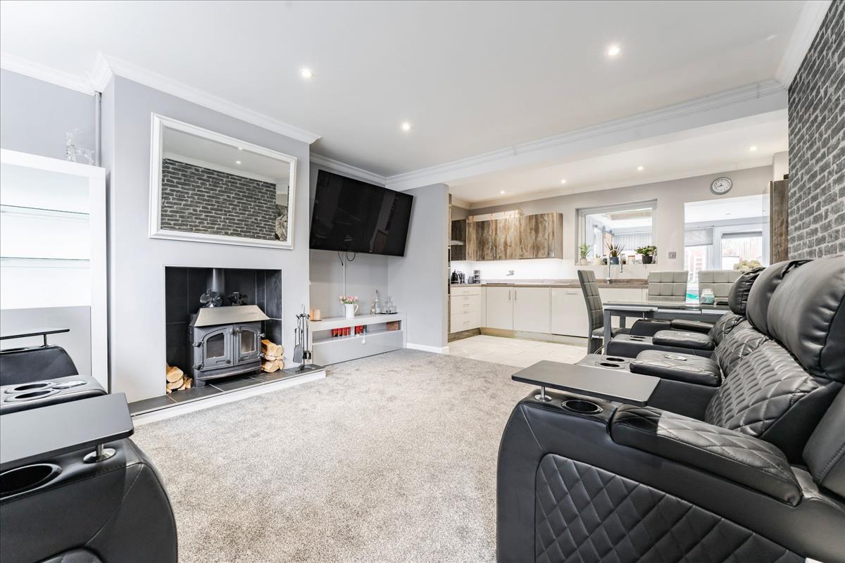 Property Imagead343f08-004e-496f-89cc-76b03581298f