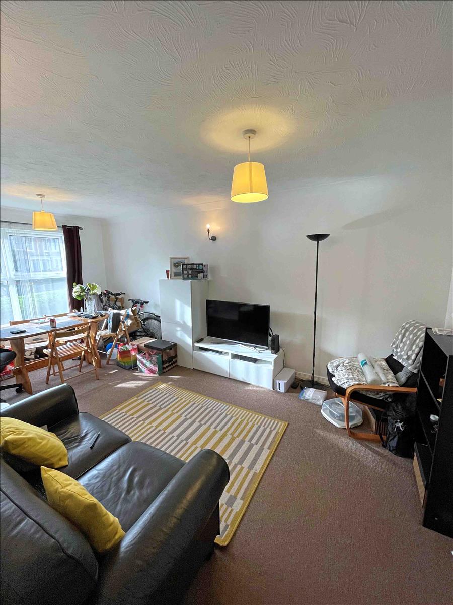 Property Imageadcc0582-3303-49c9-86f6-61f167c5bf42