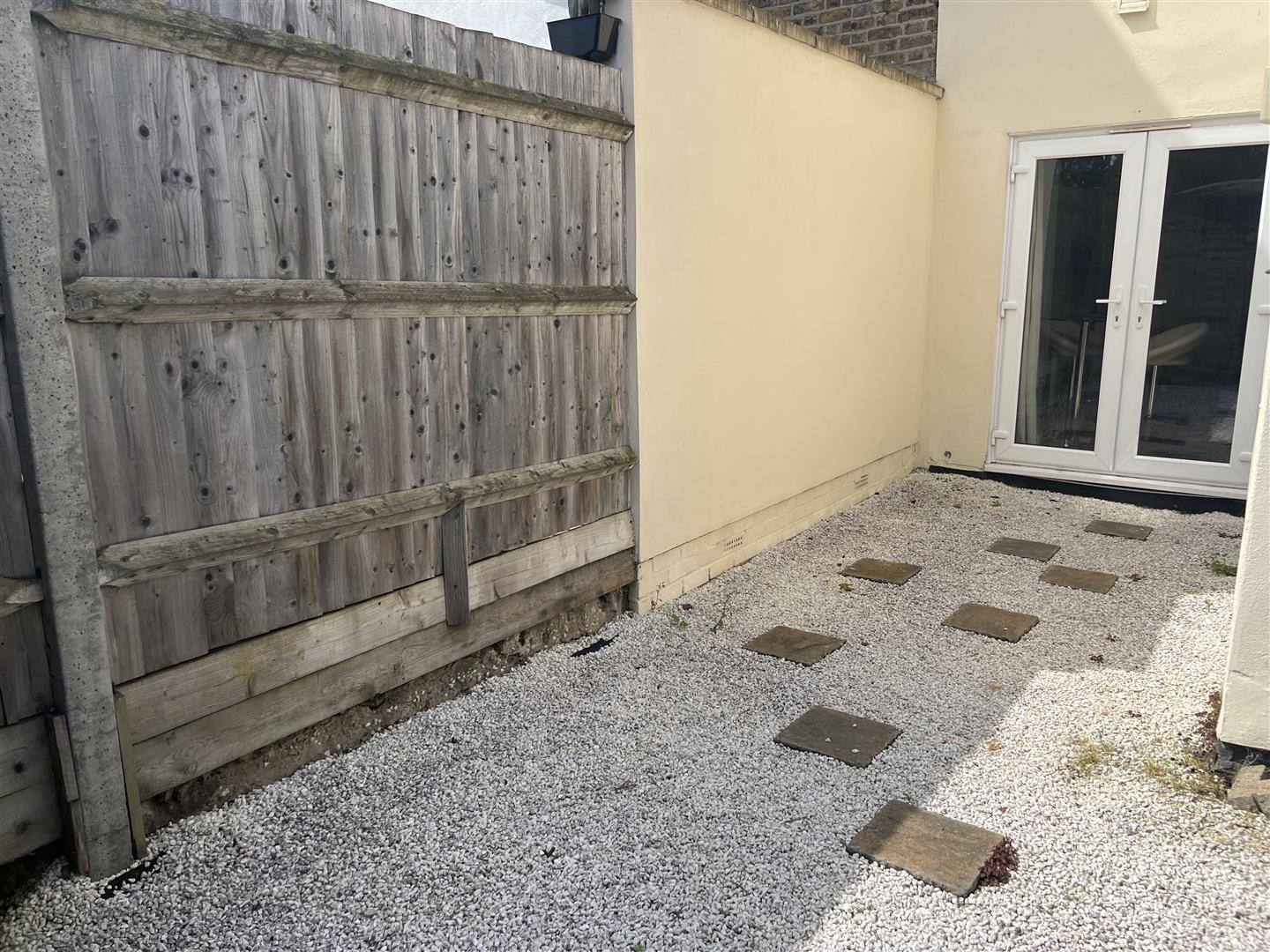 1 bedroom flat for sale in Palmerston Road, Wimbledon, SW19 Eddison White