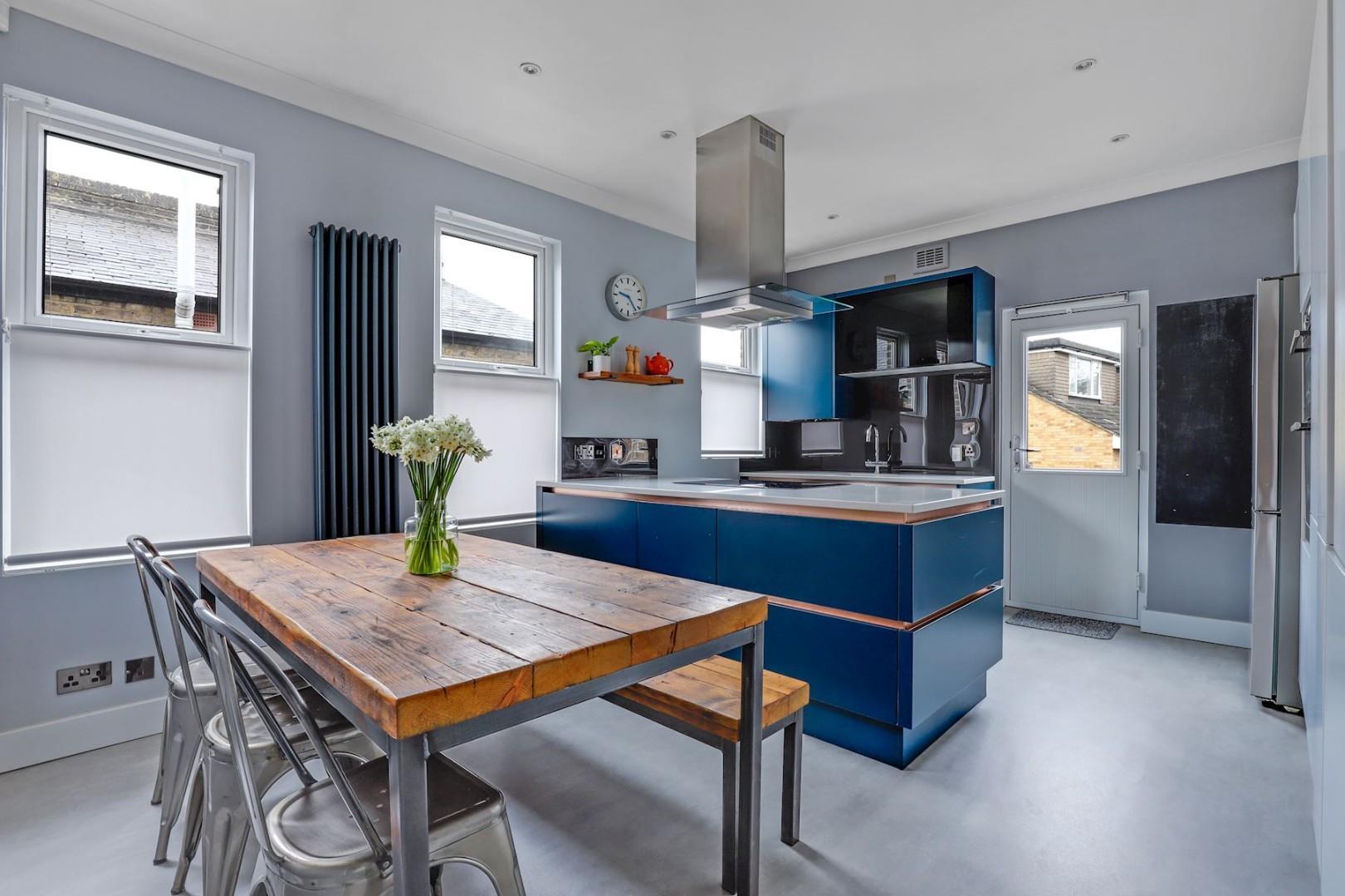 Property Imageb06db358-5649-416b-98bc-dd06169b4834