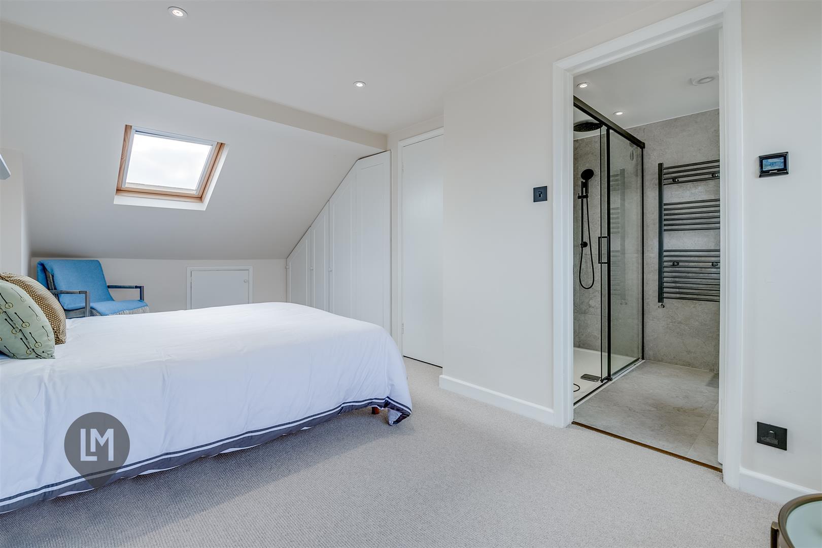 4 bedroom house for sale in Lavenham Road, London, SW18 Loney Miller