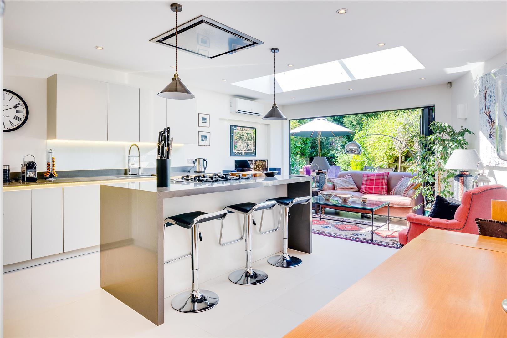 Property Imageb43b8120-b99a-4874-97da-8bfd633bd121