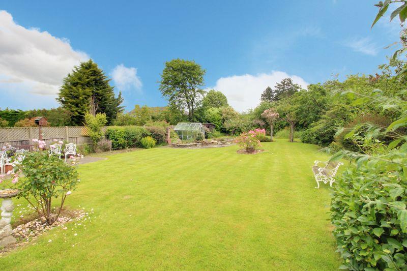 4 bedroom house for sale in Tolmers Road, Cuffley, EN6 Banc Property