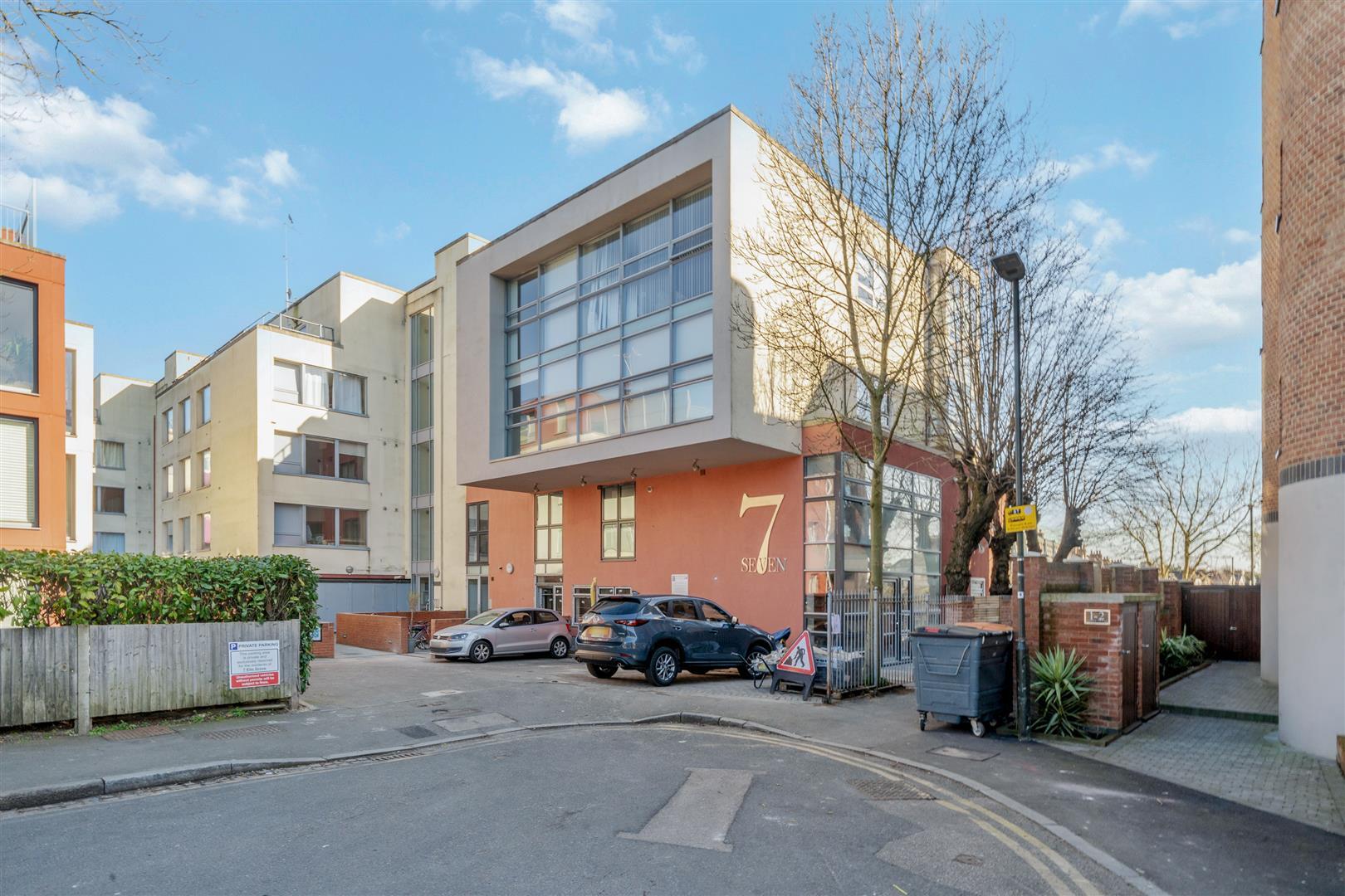 Property Imageb7ce2b11-b852-4117-adfc-1d06632d6550