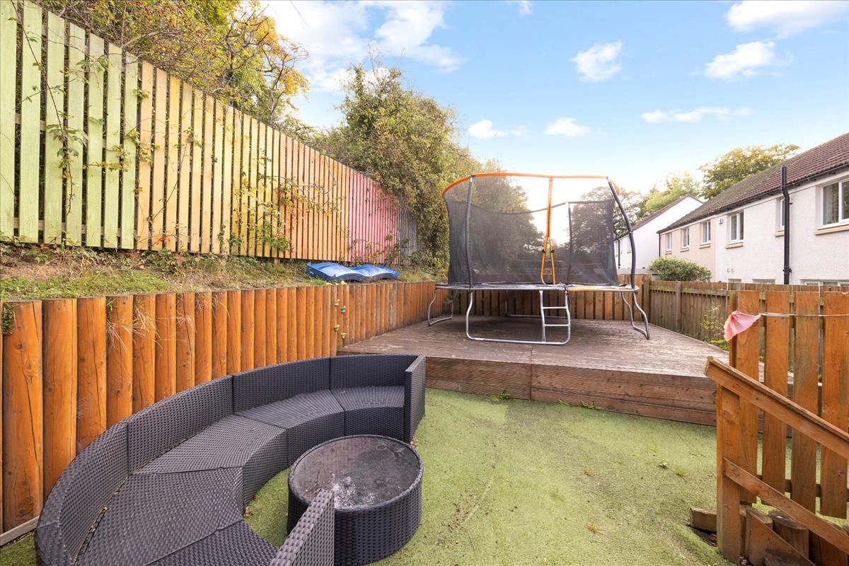 4 bedroom detached house for sale in 51 Whitehouse Crescent, Gorebridge