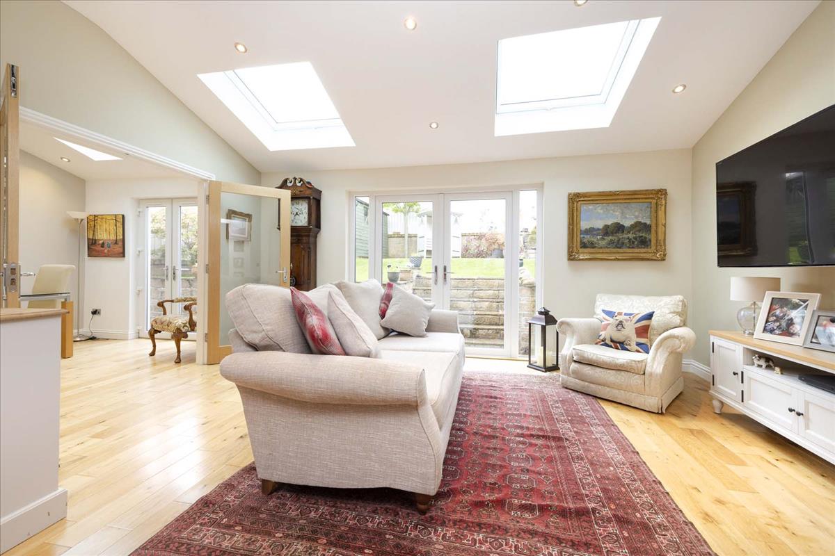 5 bedroom detached house for sale in 26 Whitehouse Way, Gorebridge