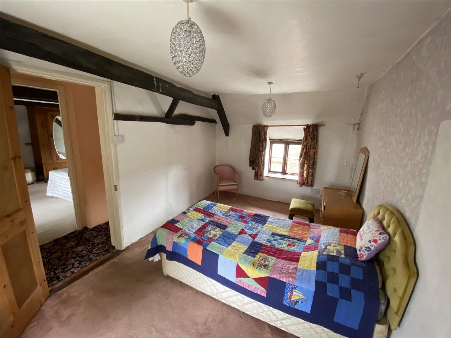 2 bedroom midterraced house for sale in Hillside Cottages, South