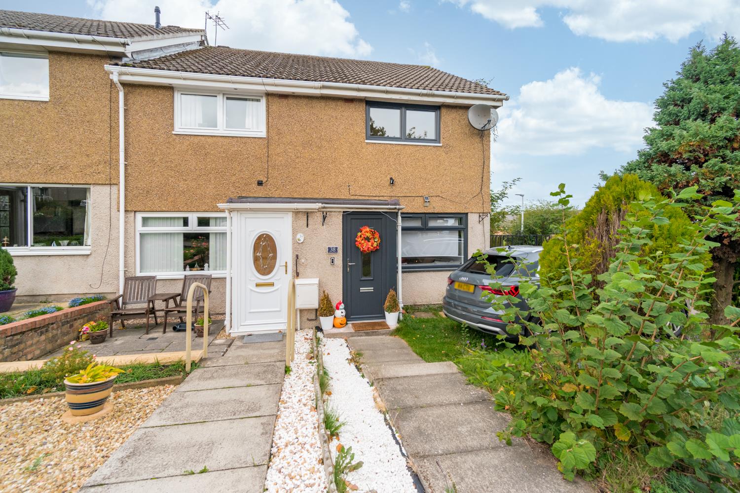 2 bedroom end of terrace house for sale in 38 Mayshade Road, Loanhead