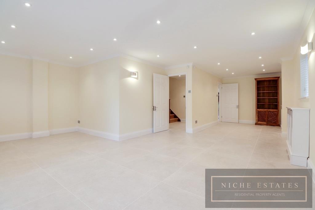 Property Imagec10c2319-c33e-4469-90c3-6b530a94dcf9