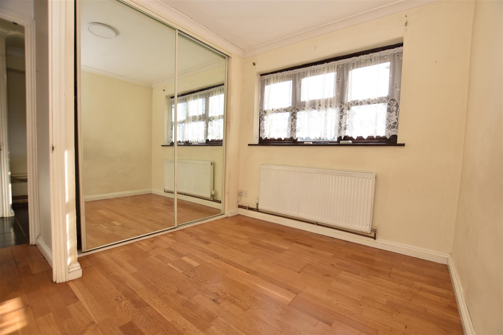 Property Imagec55a72dc-37f3-451b-84ec-5c03f8abf6e5