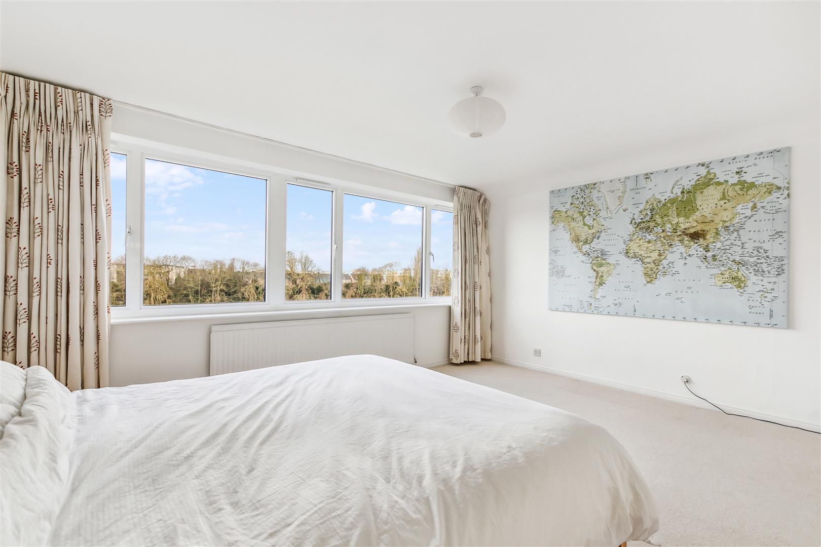 4 bedroom midterraced house for sale in Chiswick Staithe, London, W4