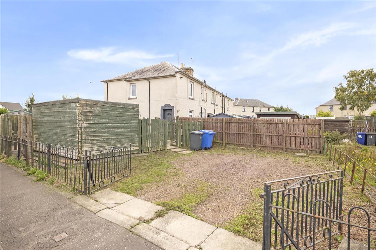 3 bedroom flat for sale in 114 Birkenside , Gorebridge, EH23 Avenue