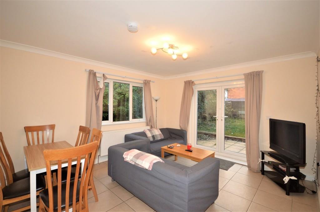 Property Imageceb1dcde-6cfa-49ab-9d0f-b5cf66386b8f