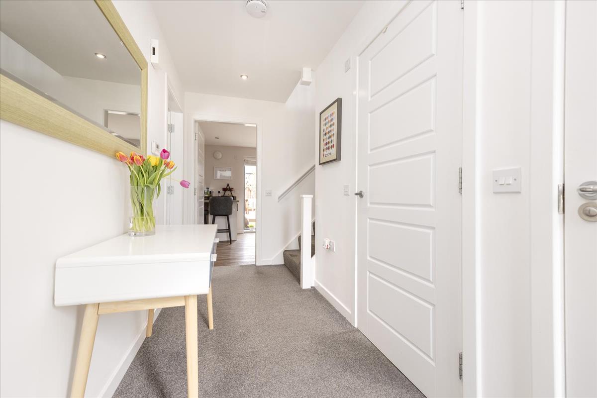 4 bedroom semidetached house for sale in 6 Wester Suttieslea Path