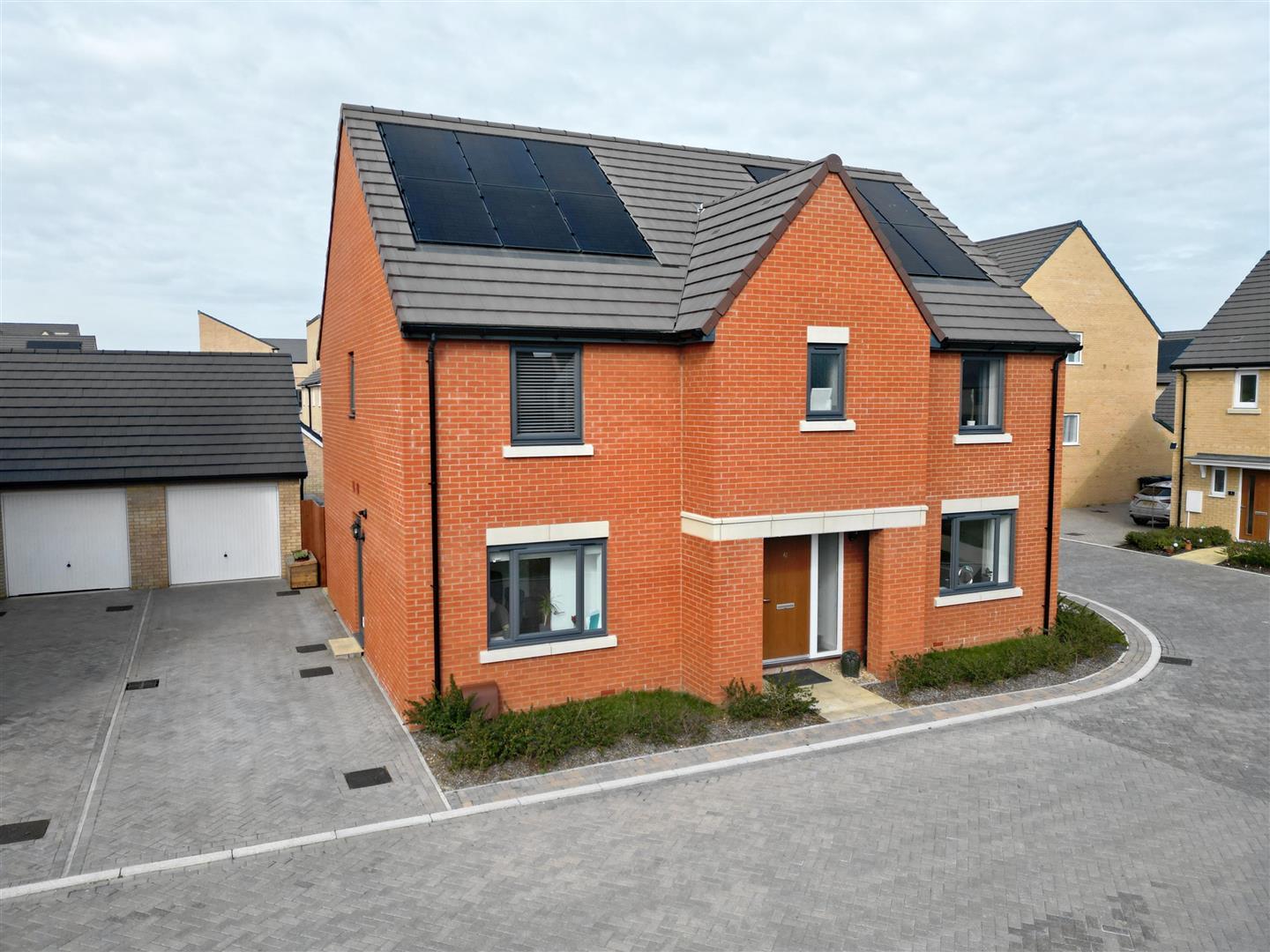 Property Imaged167df5d-ba0b-4ce3-bd43-12b8f7f303d6