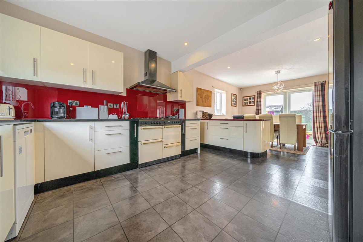 Property Imaged2c49097-5136-4c90-a9a4-3df38aa93496
