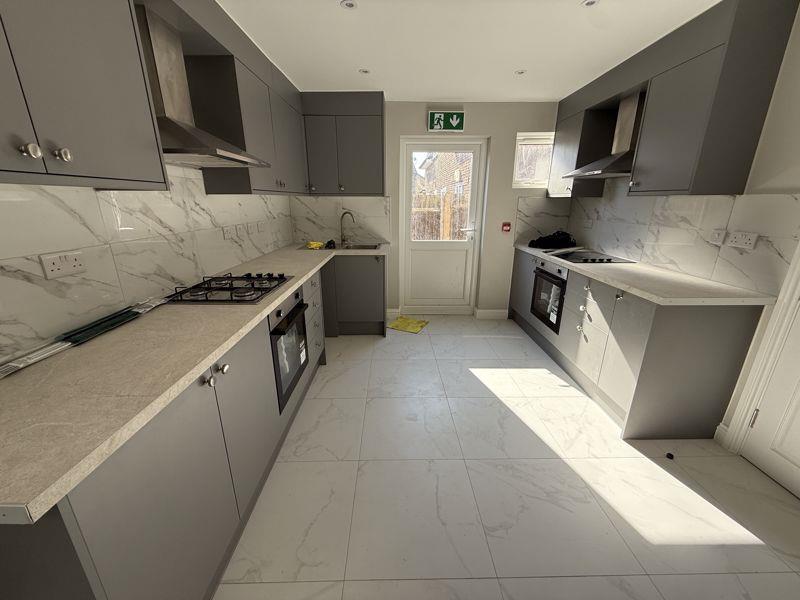 Property Imaged2d134d1-7721-4501-810d-f45b22ddd805
