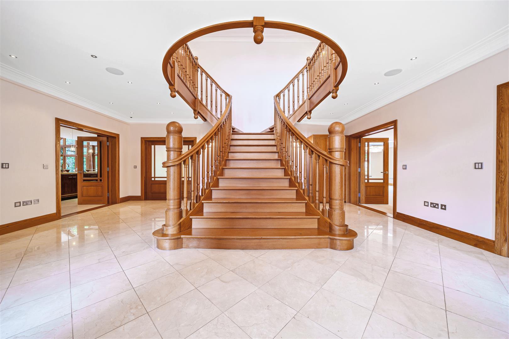 Properties for sale Agents, Banstead and Kingswood, Surrey UK