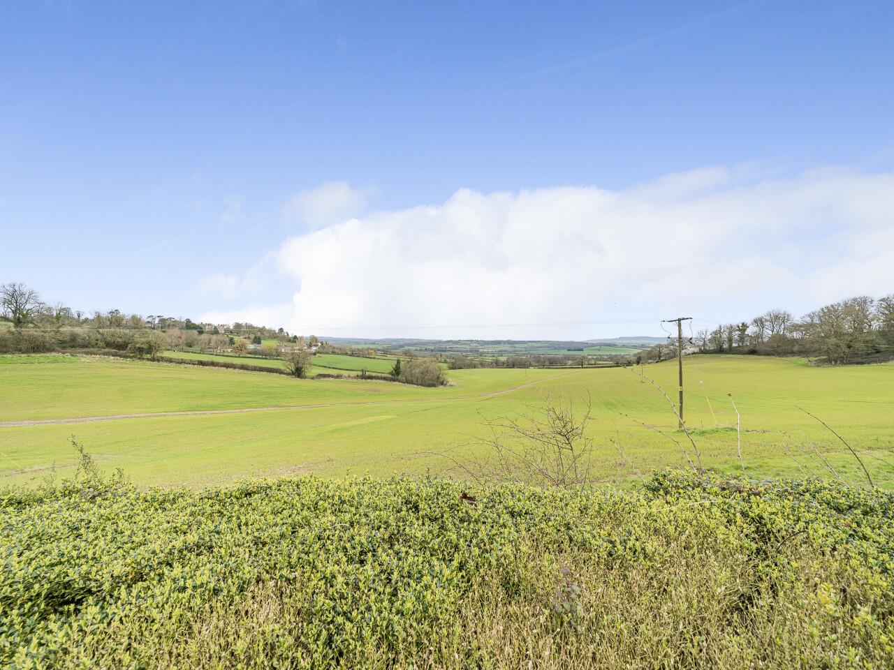 3 bedroom cottage for sale in Bratton Seymour, Wincanton, BA9 Symonds