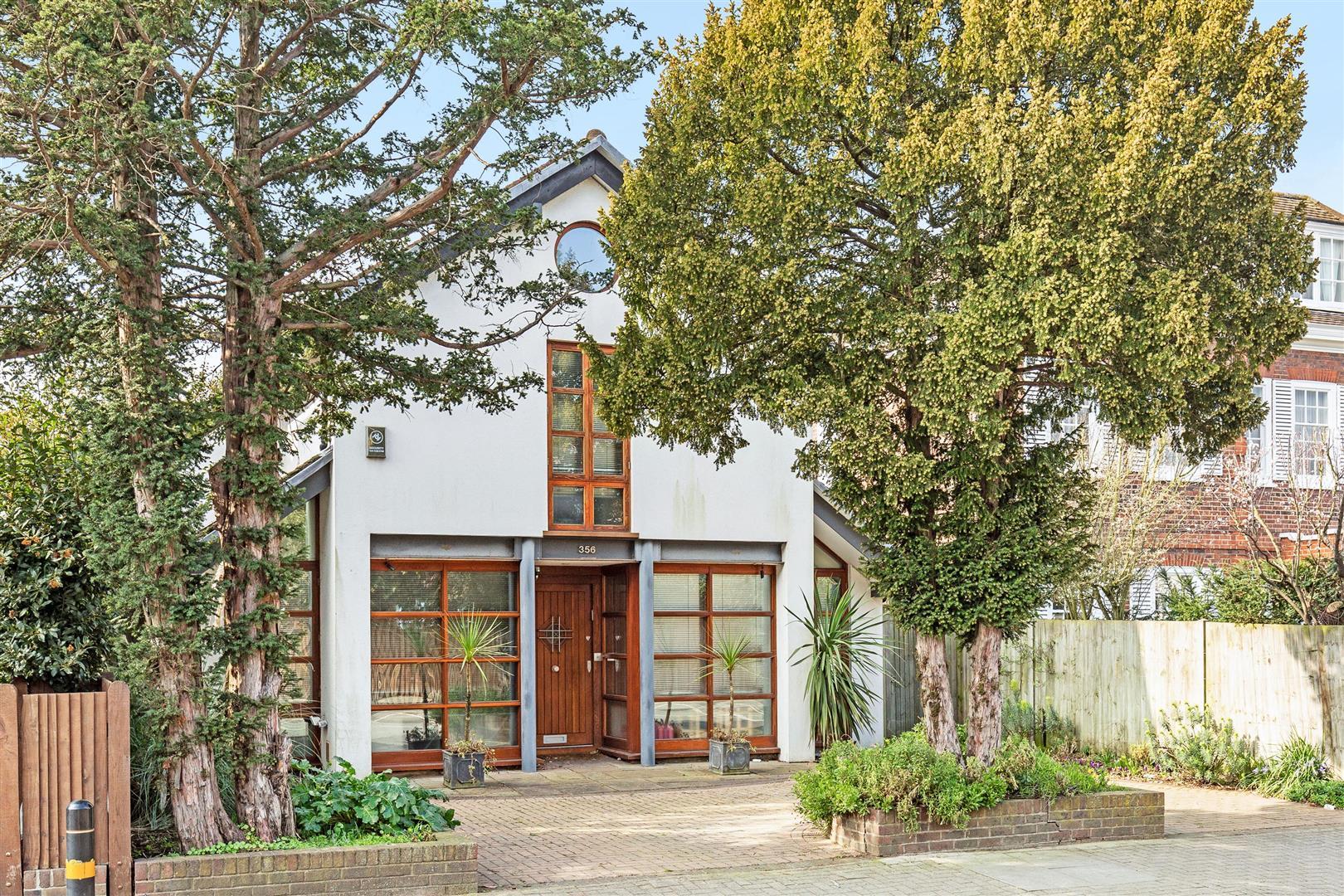 Property Imaged899d3f1-cd5a-48e1-ba6a-7091e6332945
