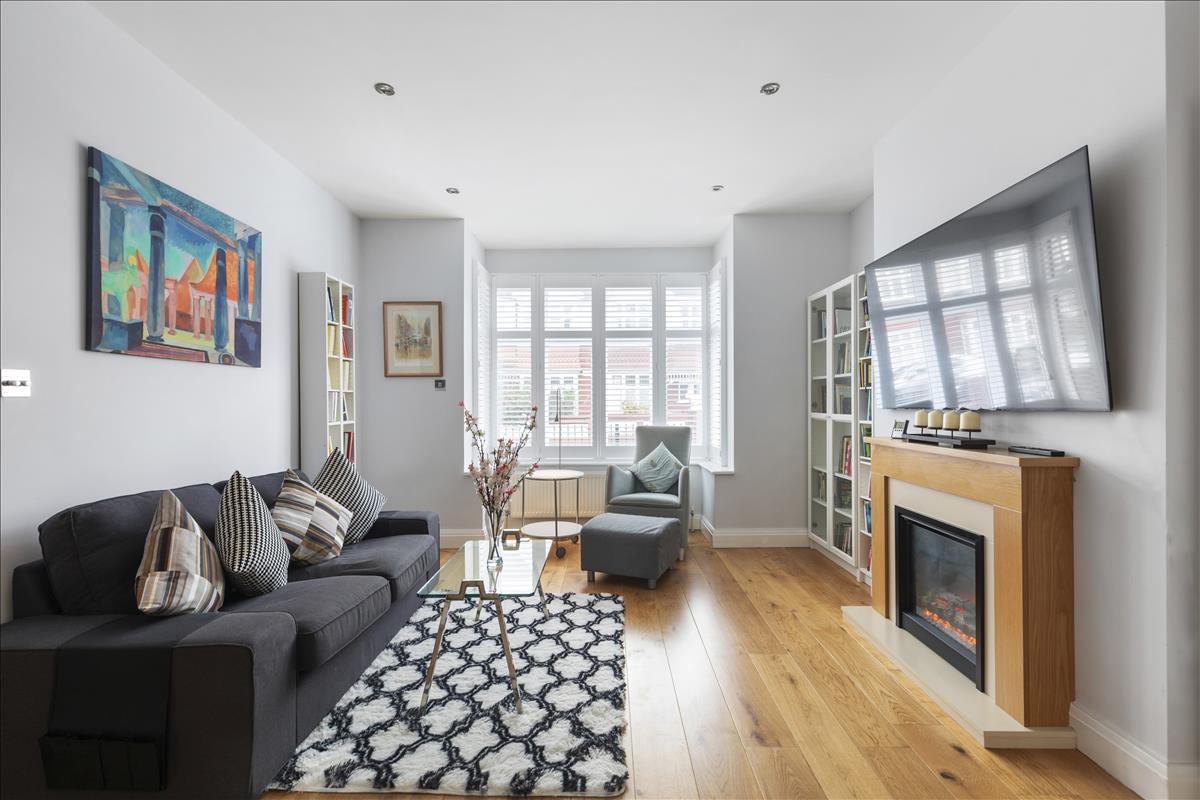 Property Imaged9653121-1d09-4900-8c89-d22377825d38