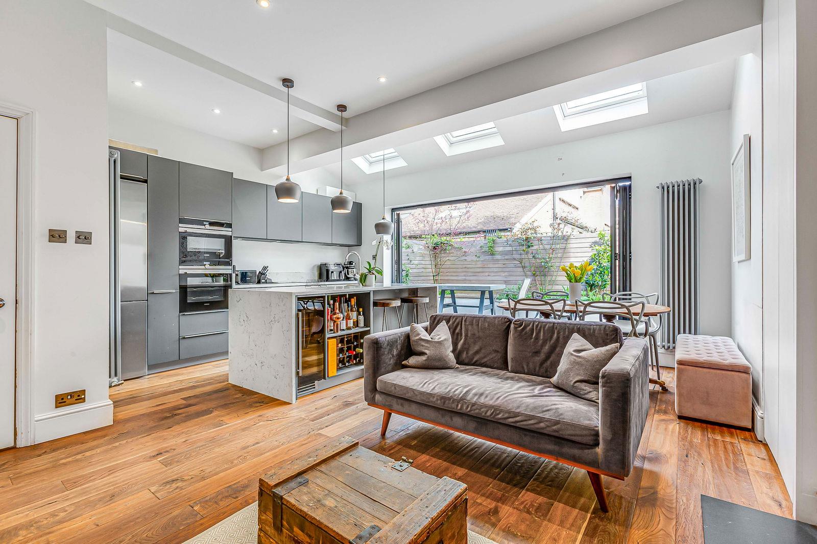 Property Imagedd325346-9218-49f6-91a0-4beebc823dac