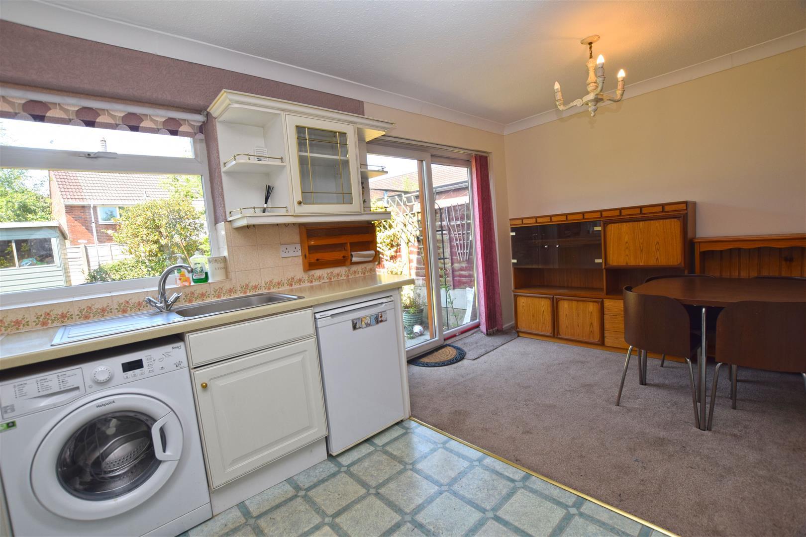 3 bedroom semidetached house for sale in Armitage Close, Middleton