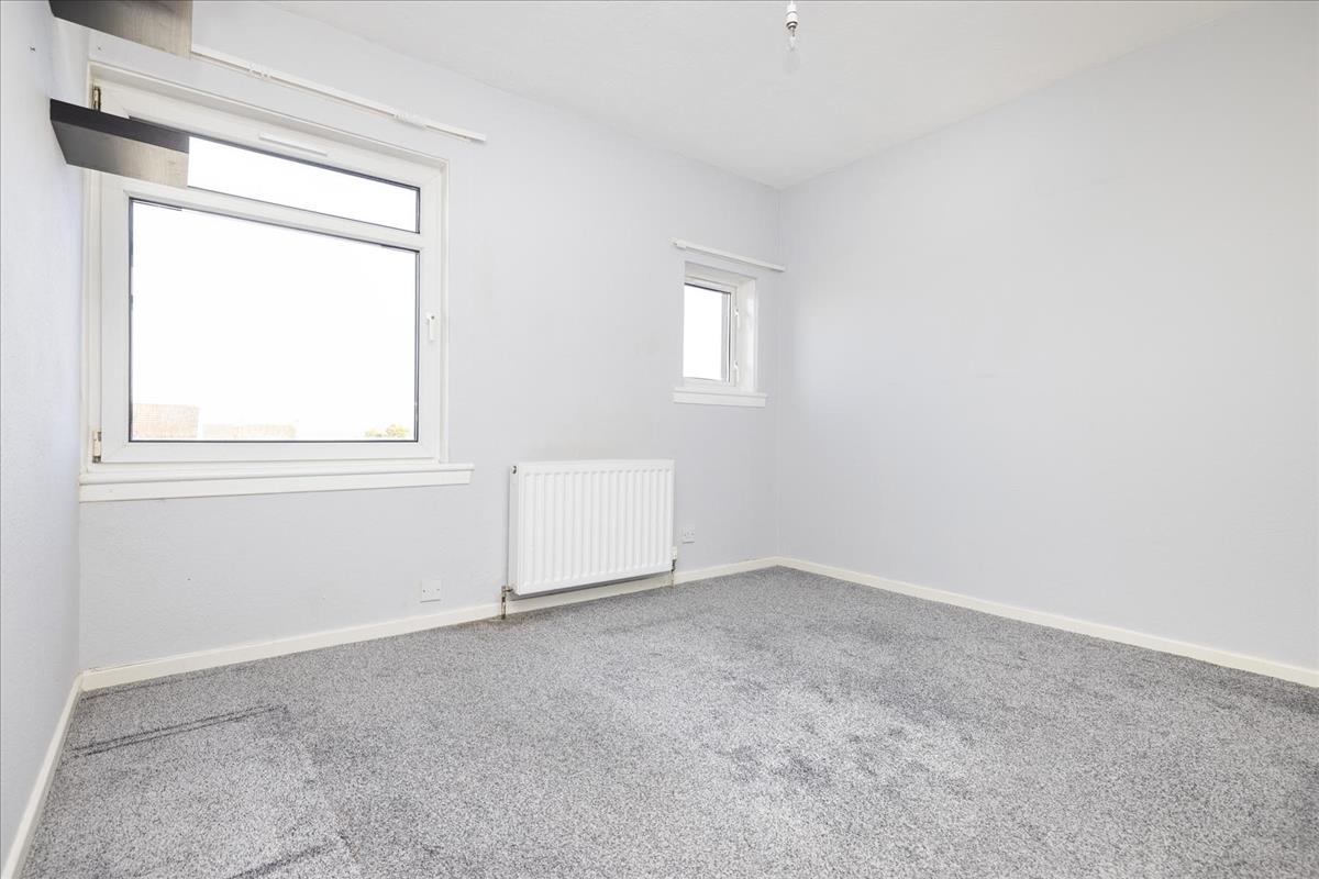 3 bedroom terraced house for sale in 61 Windsor Square, Penicuik, EH26