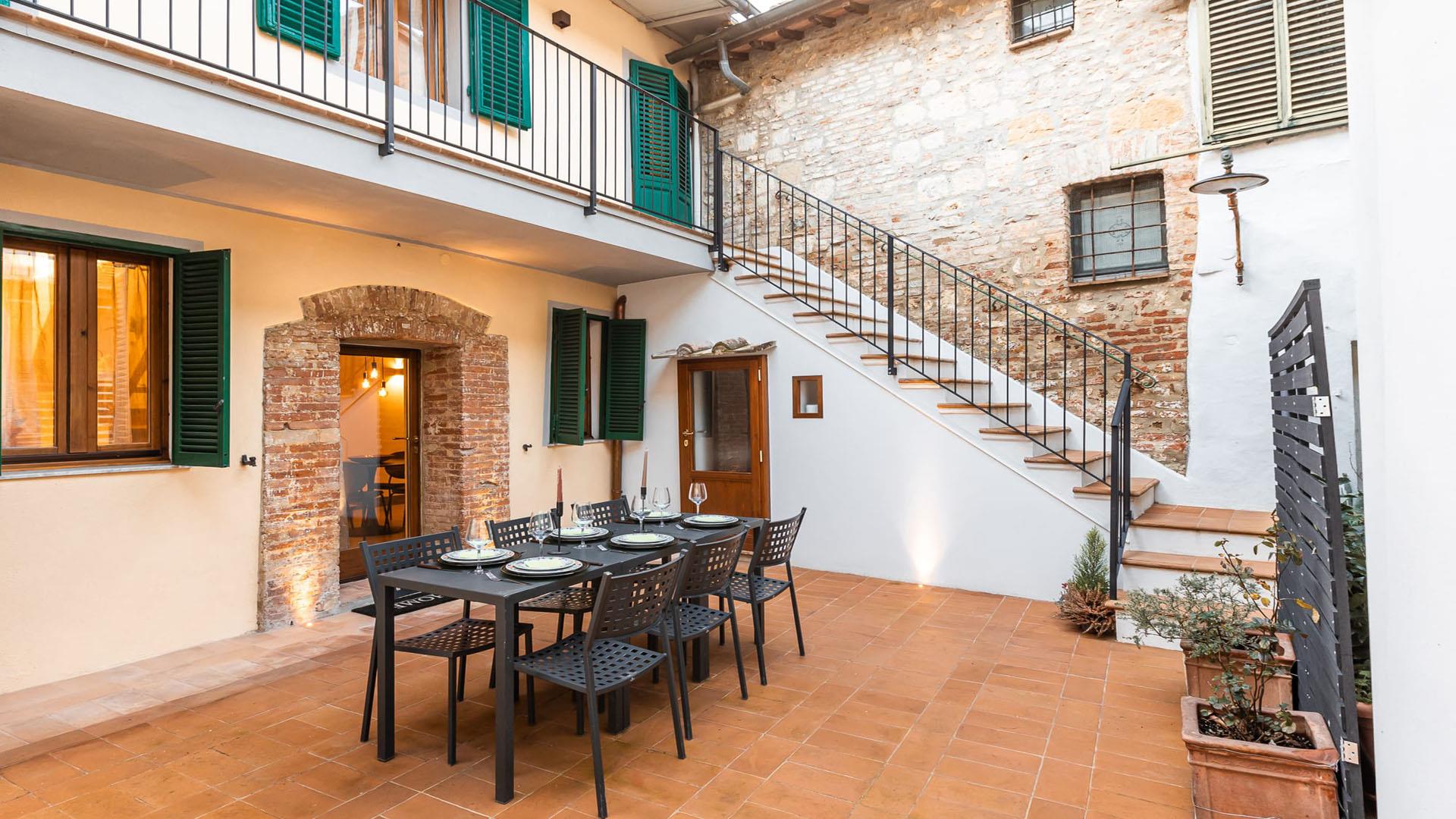 Property Imagee2b2c8f1-c234-458a-b6e8-d76ef00d2c62