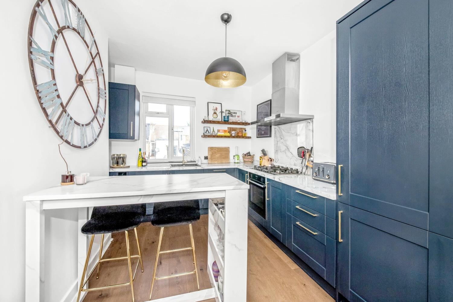 2 bedroom apartment for sale in Silvester Road, East Dulwich, SE22 Pedder