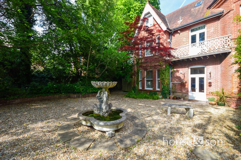 Property Imagee3d905c7-55d3-4aa5-bc37-d99c7216002c