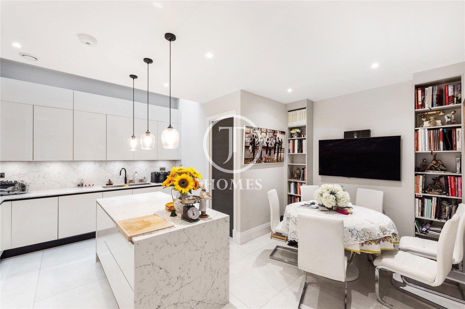 Property Imagee88dca1e-b69e-4021-b779-db8c05b789e9