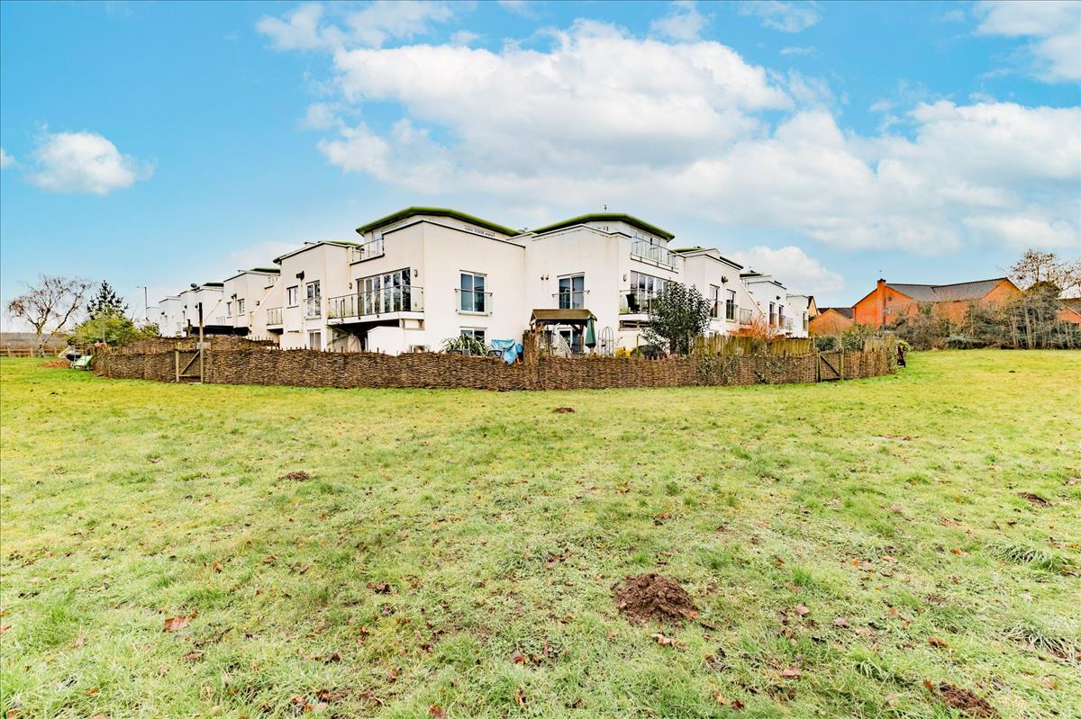Property Imagee9bd11a2-871a-4ab7-b001-17e17d78a393