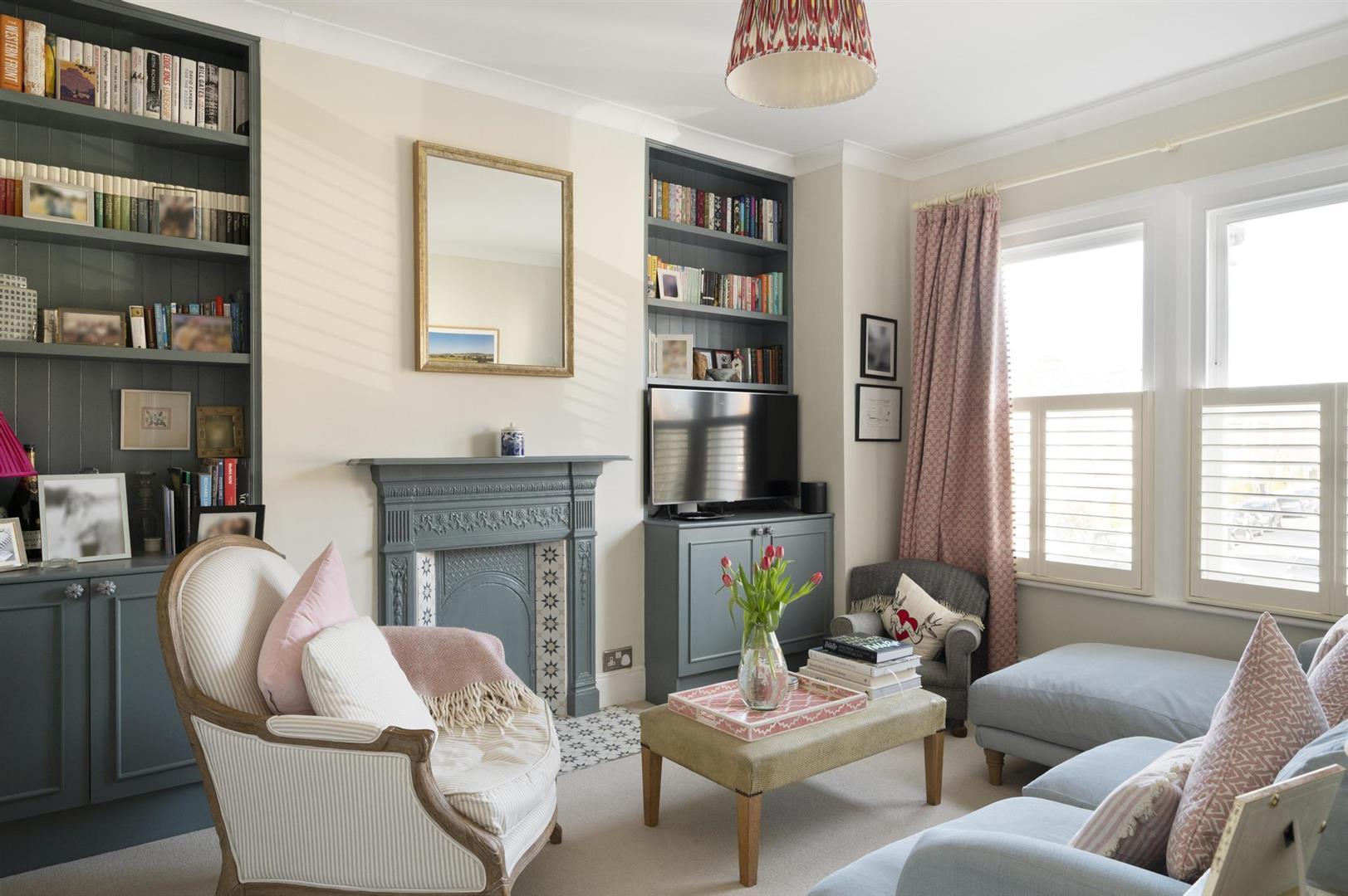 Property Imageedace798-5bb2-4e92-a15b-94ad0c572436