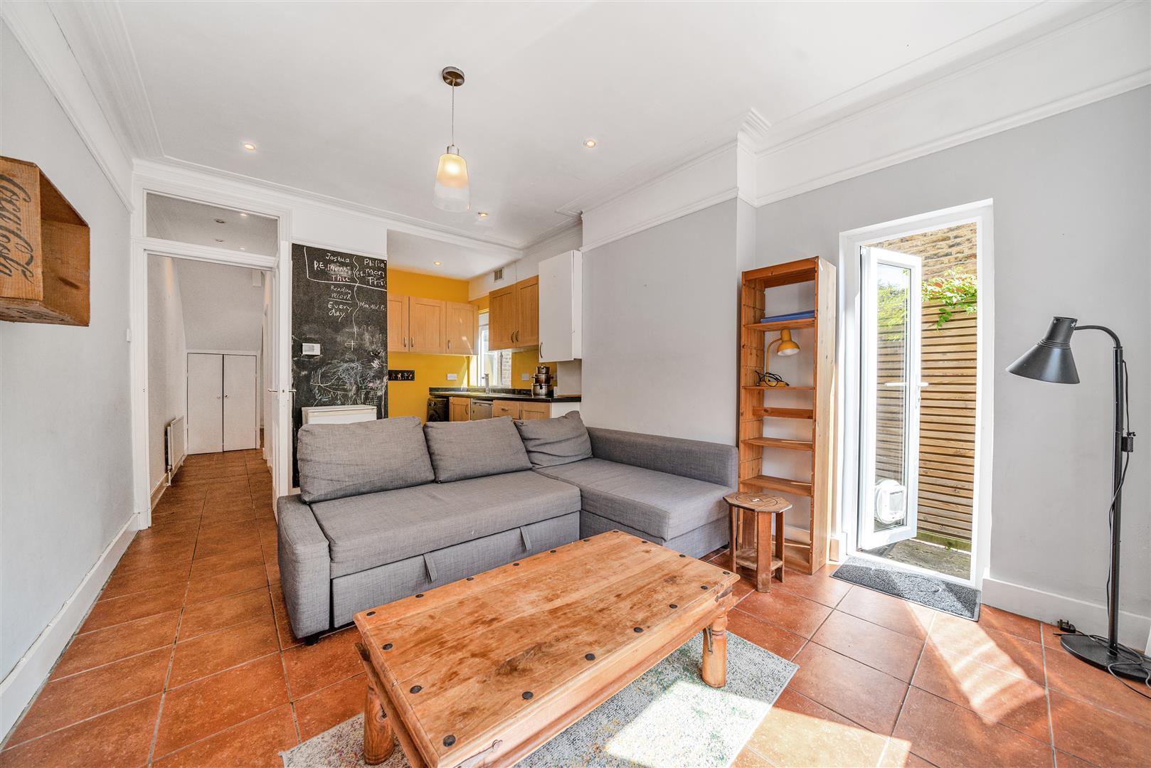 Property Imageefa405f9-135a-43f6-a191-3c2625ac5943