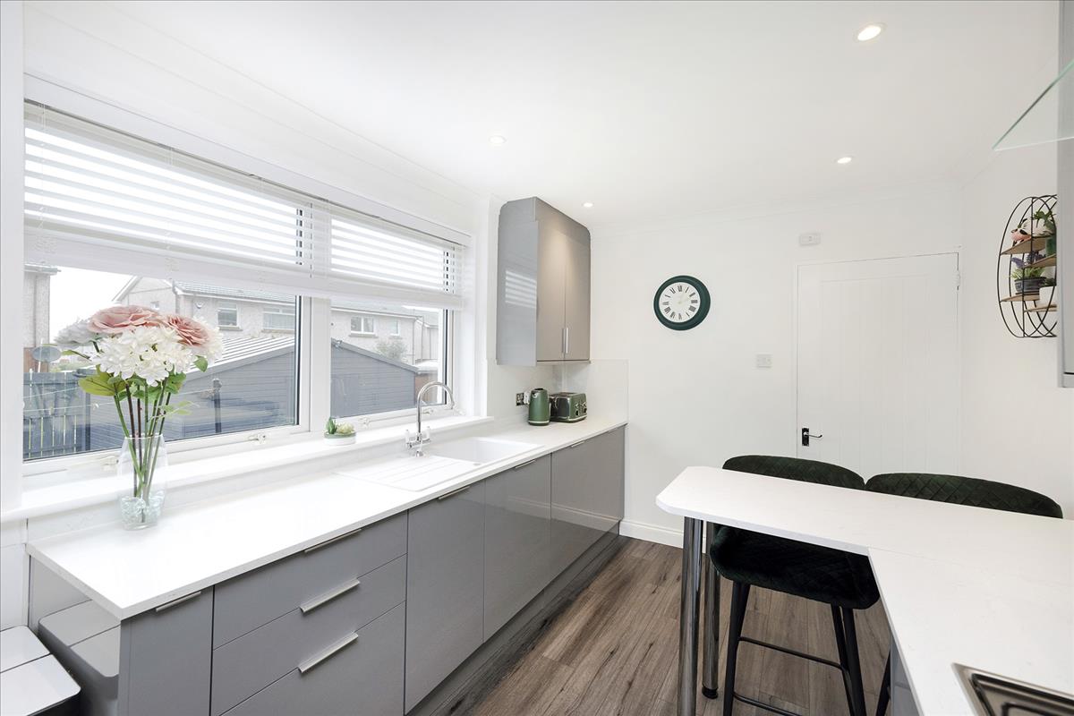 3 bedroom semidetached house for sale in 23 Fernieside Drive