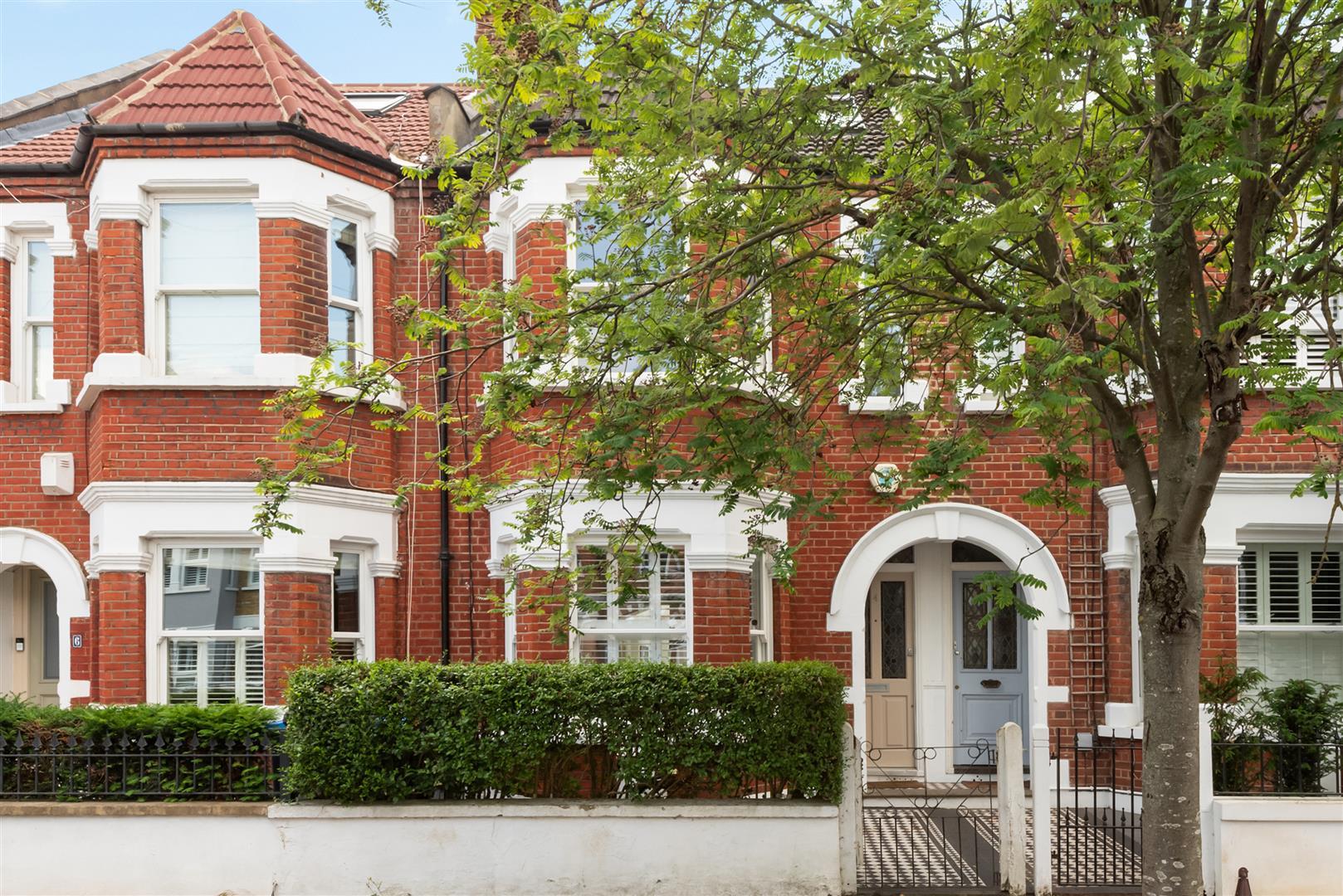 Properties for sale Wimbledon, Morden, Raynes Park, London, Surrey