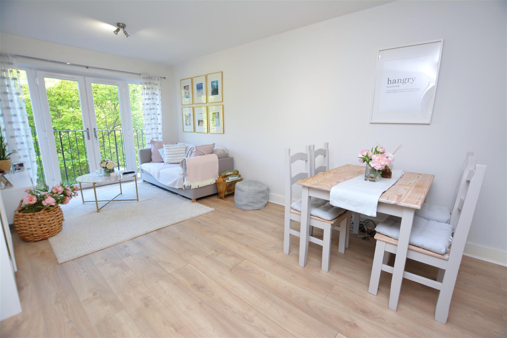 Property Imagef31462df-91ef-4a0b-9678-cb3291119d40