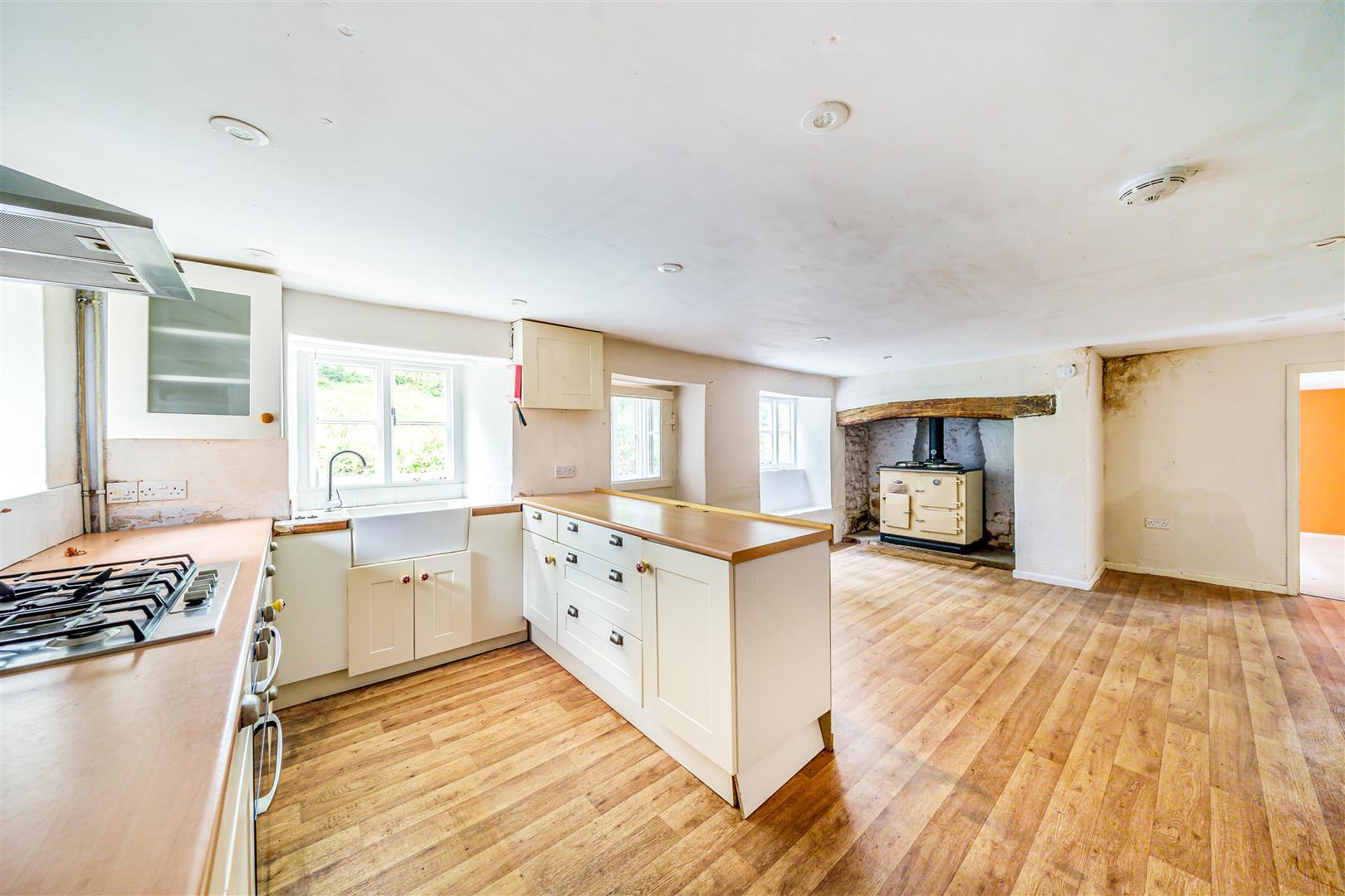2 bedroom detached house for sale in Uploders, Bridport, DT6 Symonds