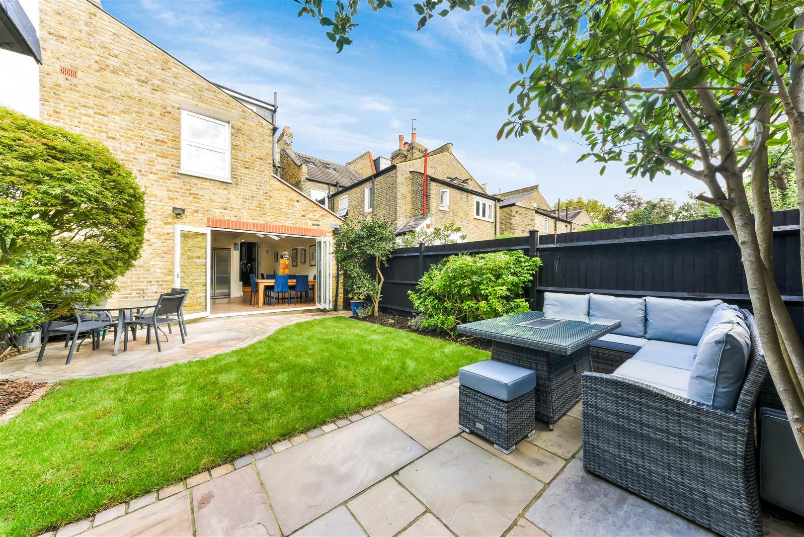 Properties for sale Wimbledon, Morden, Raynes Park, London, Surrey