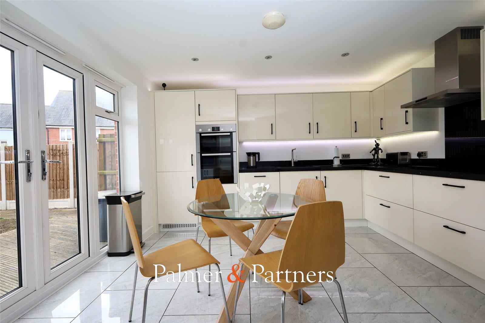 Property Imagef6f972d5-3b42-4a4c-87d5-48528f23fea4