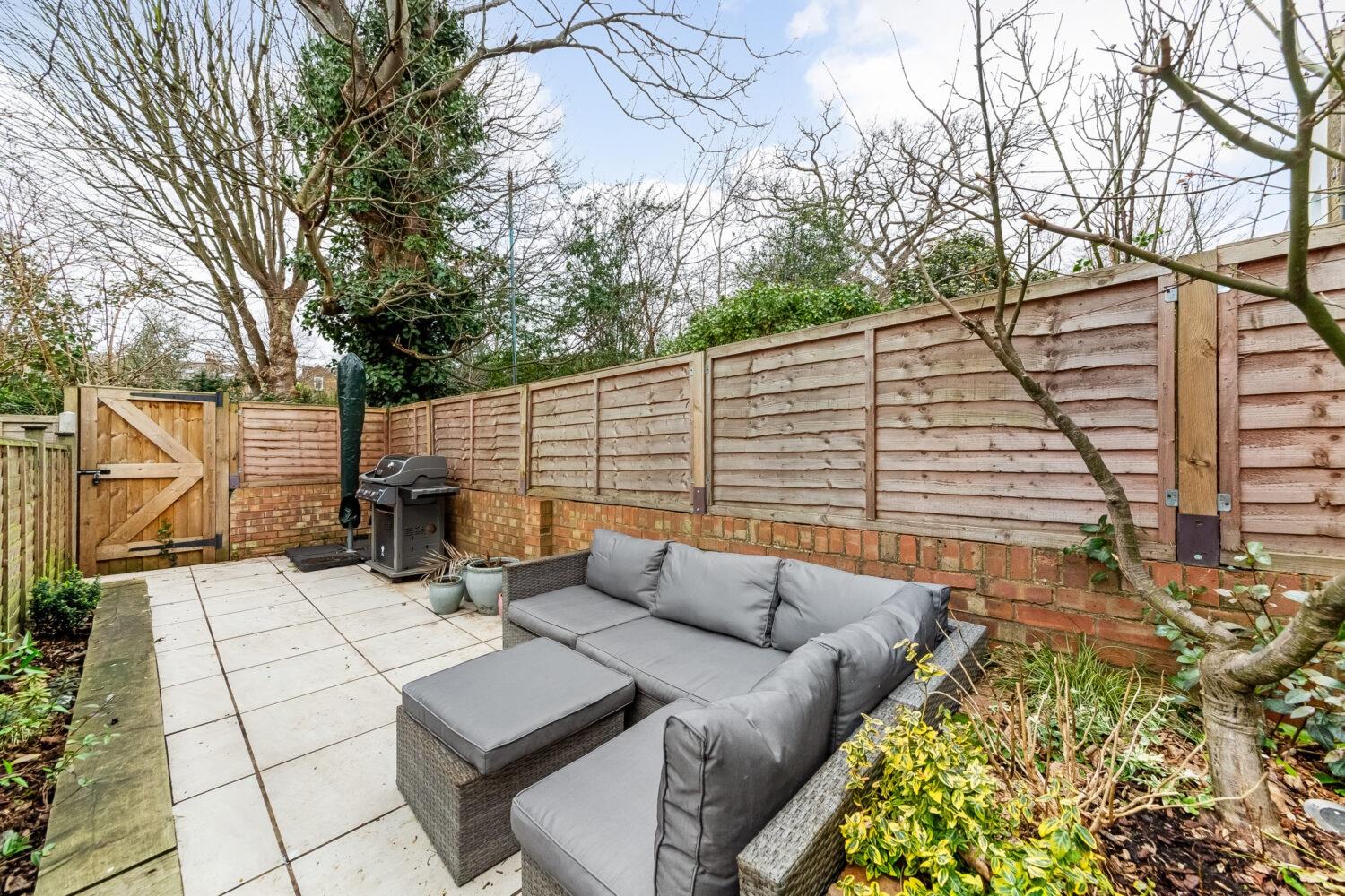 3 bedroom apartment for sale in Niederwald Road, Sydenham, SE26 | Pedder