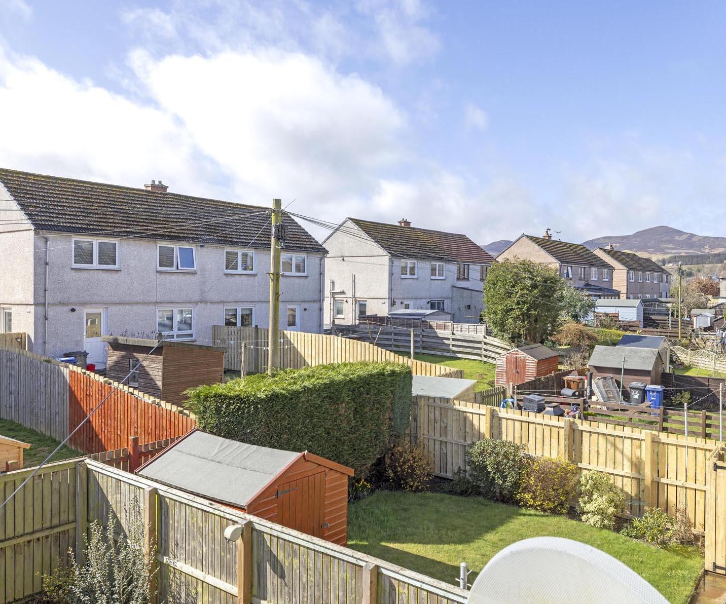 3 bedroom terraced house for sale in 61 Windsor Square, Penicuik, EH26