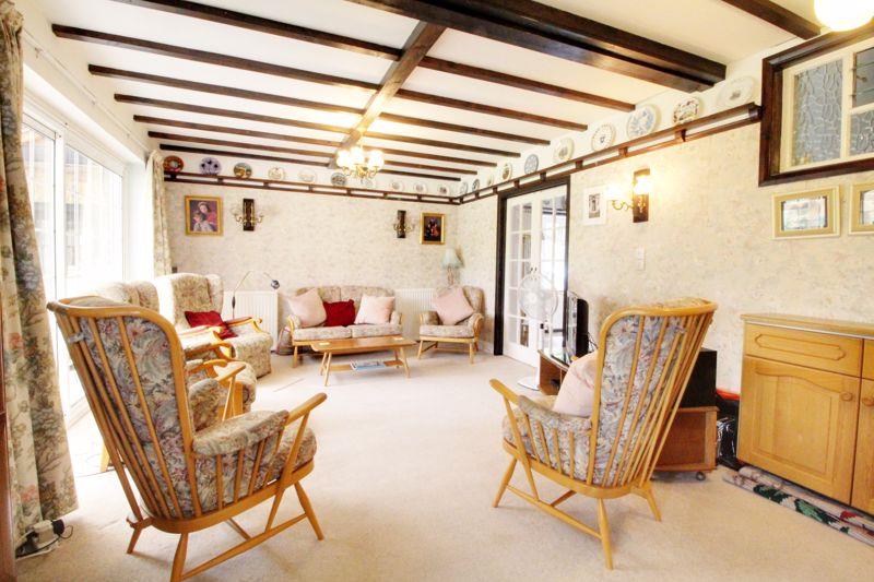 4 bedroom house for sale in Tolmers Road, Cuffley, EN6 Banc Property